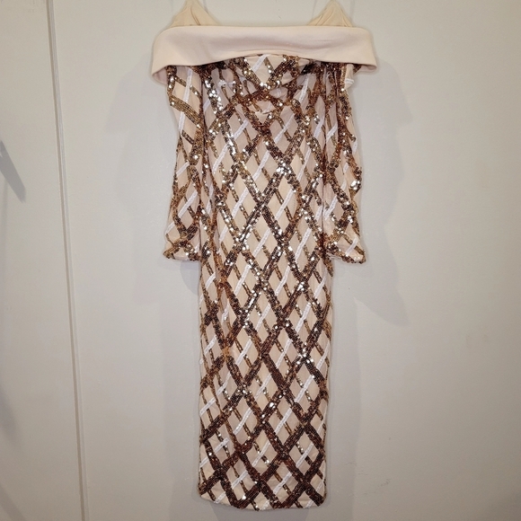 ​NWOT Dress the Population Gold Sequin Cocktail Midi Off Shoulder NYE Event Xs - Picture 3 of 15